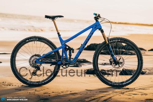 Pivot Cycles Switchblade fiche technique et avis